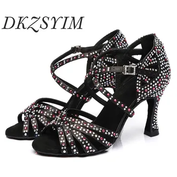 DKZSYIM Дамски обувки за латино танци Сатенено черно танго Модерни сандали Rhinestone Sparking Ballroom високи токчета 6-10CM велур подметка